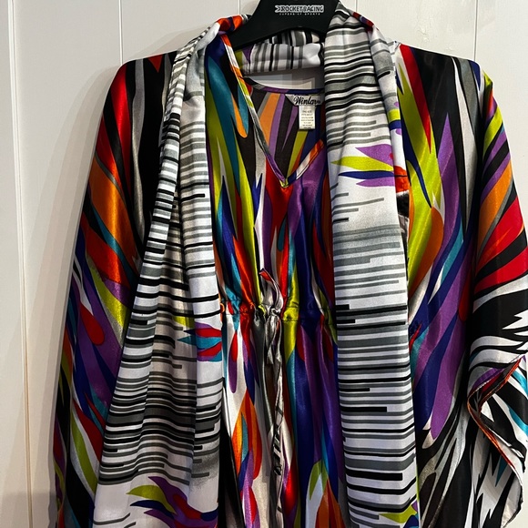Beautiful colourful top with scarf in good condition. - Picture 4 of 4